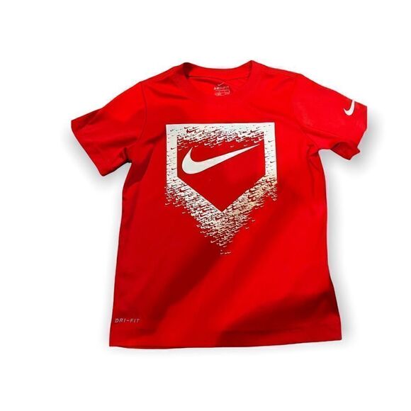 Like New Dri-Fit Nike Red short Sleeve T Large 6-7 years Kid’s - Picture 1 of 4